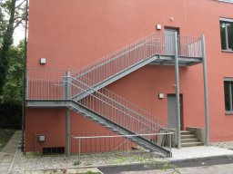 Aussentreppe gerade-040